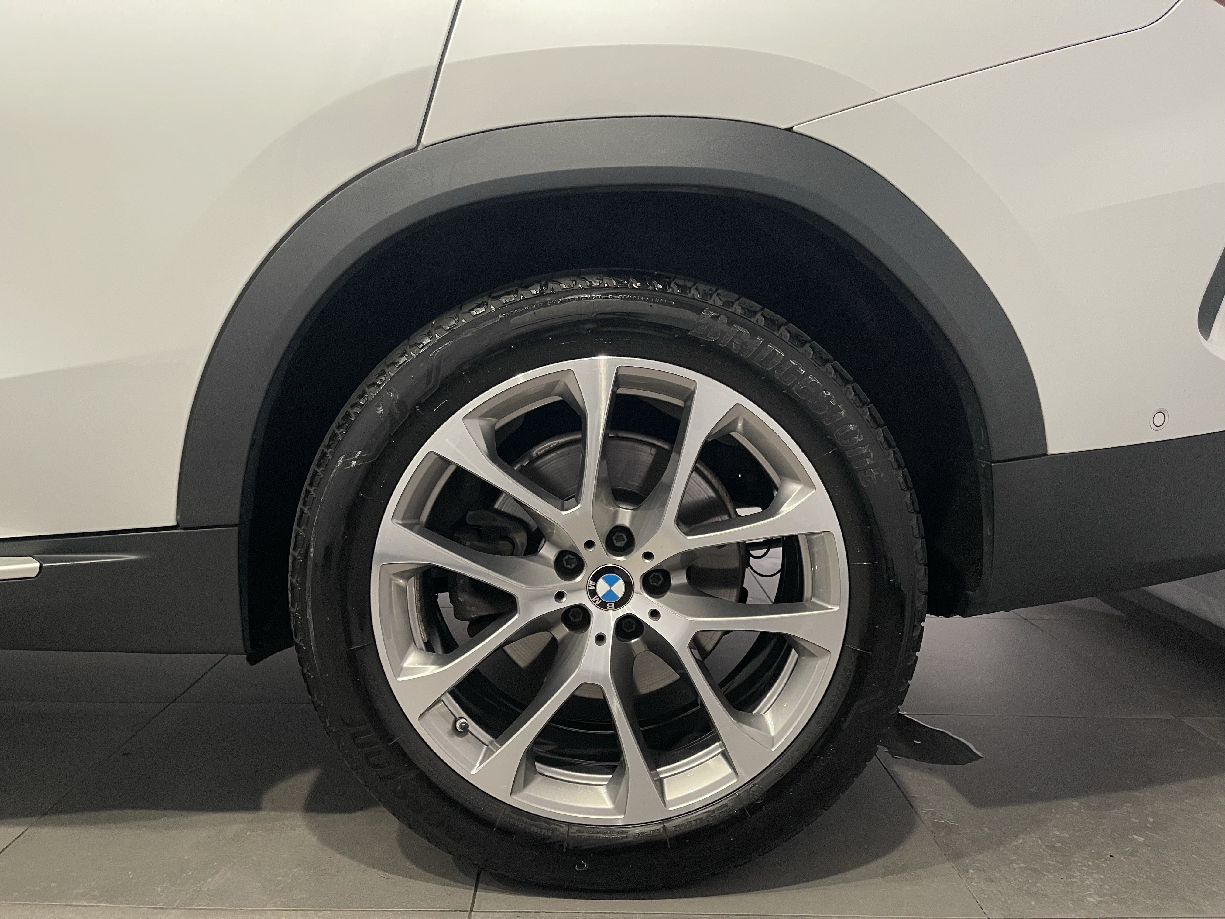 Used 2022 BMW X6 xDrive40i w/ Premium Package AWD/4WD image 8