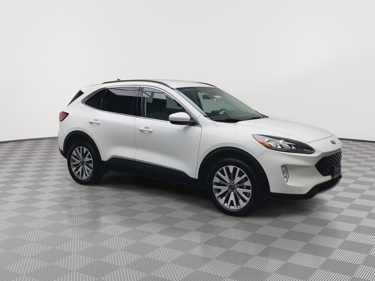 Certified 2022 Ford Escape Titanium AWD/4WD image 41