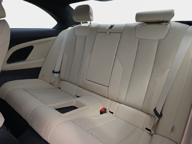 Used 2025 BMW 230i xDrive Coupe w/ Premium Package AWD/4WD image 16