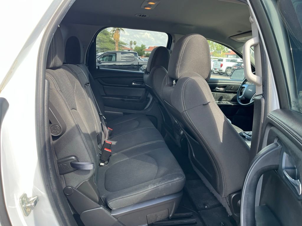 Used 2016 GMC Acadia SLE image 13