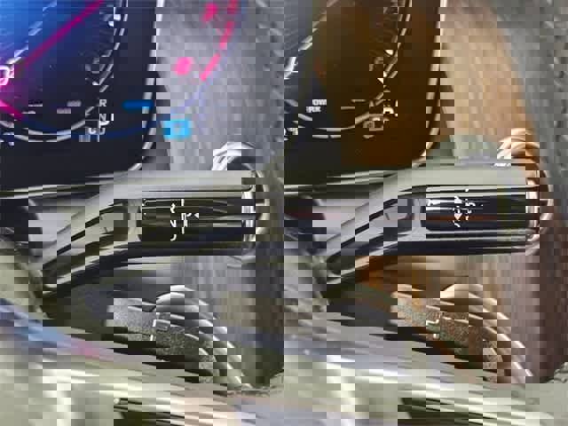 Certified 2025 Mercedes-Benz GLC 300 4MATIC image 26