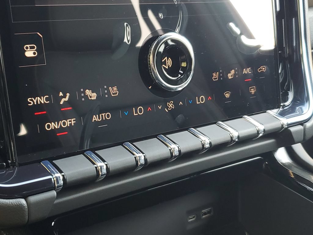 New 2026 GMC Yukon AT4 w/ AT4 Premium Plus Package AWD/4WD image 29