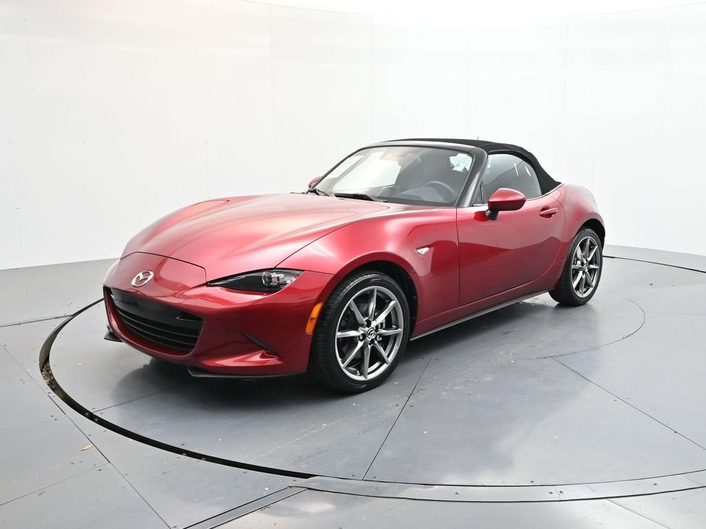 Used 2023 MAZDA MX-5 Miata Grand Touring video 3