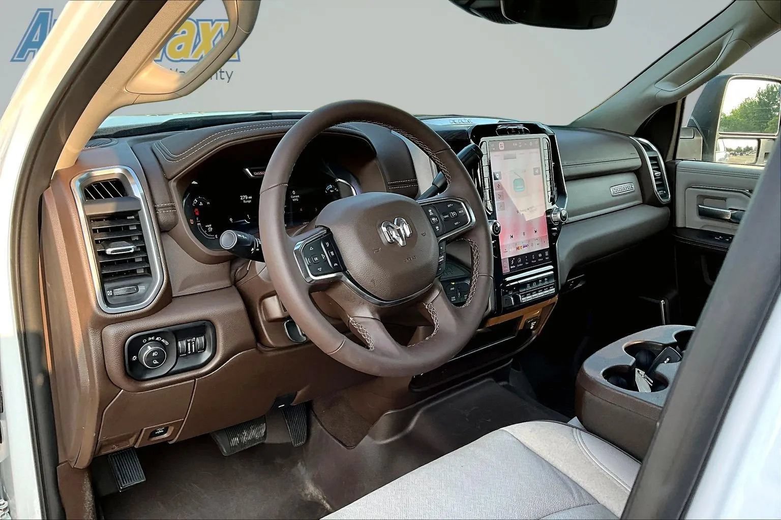 Used 2025 RAM 2500 Laramie w/ Towing Technology Group AWD/4WD image 18