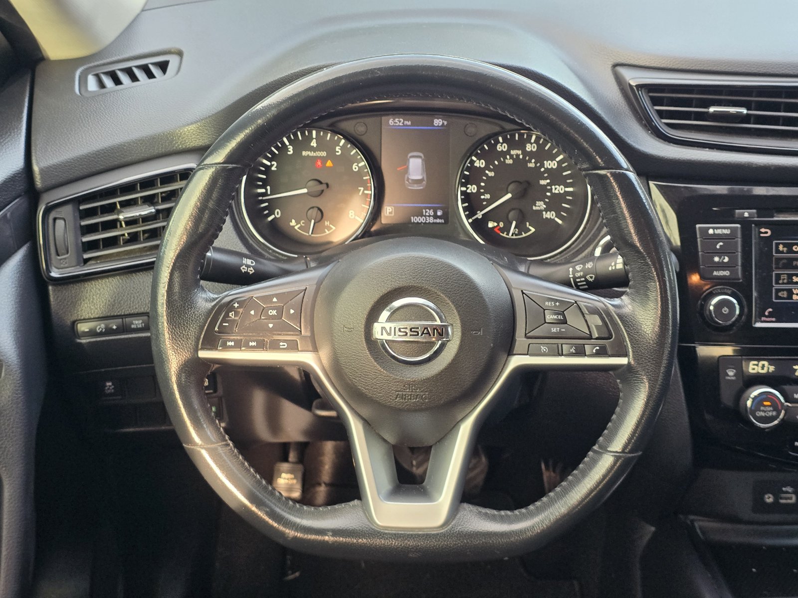Used 2018 Nissan Rogue SV FWD image 15