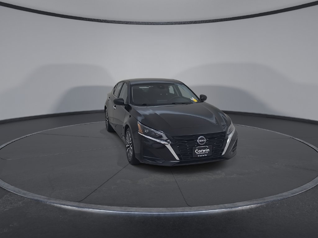Used 2025 Nissan Altima 2.5 SV FWD image 5
