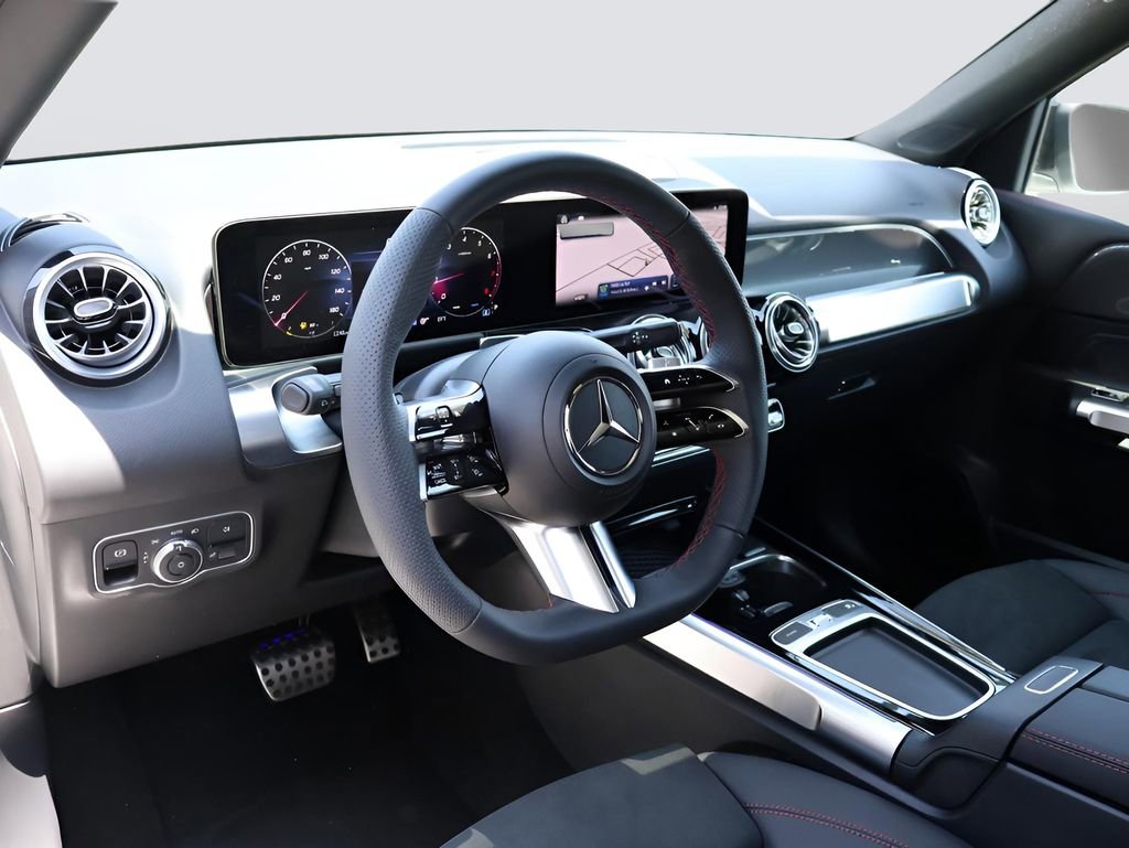 Certified 2025 Mercedes-Benz GLB 250 4MATIC image 19
