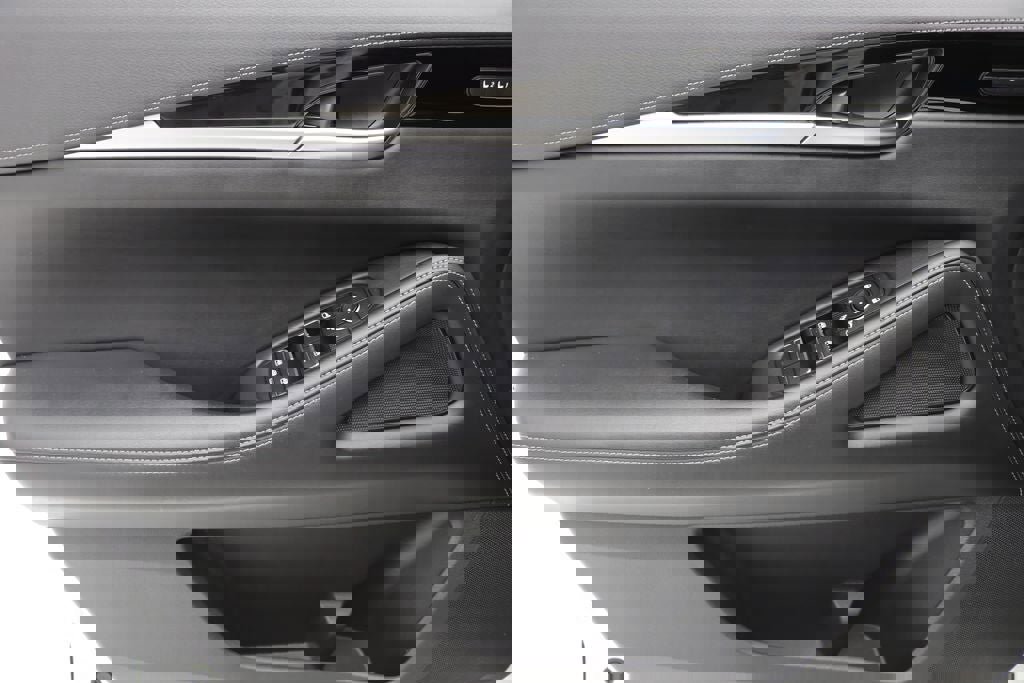 Used 2025 INFINITI QX60 Pure AWD/4WD image 15