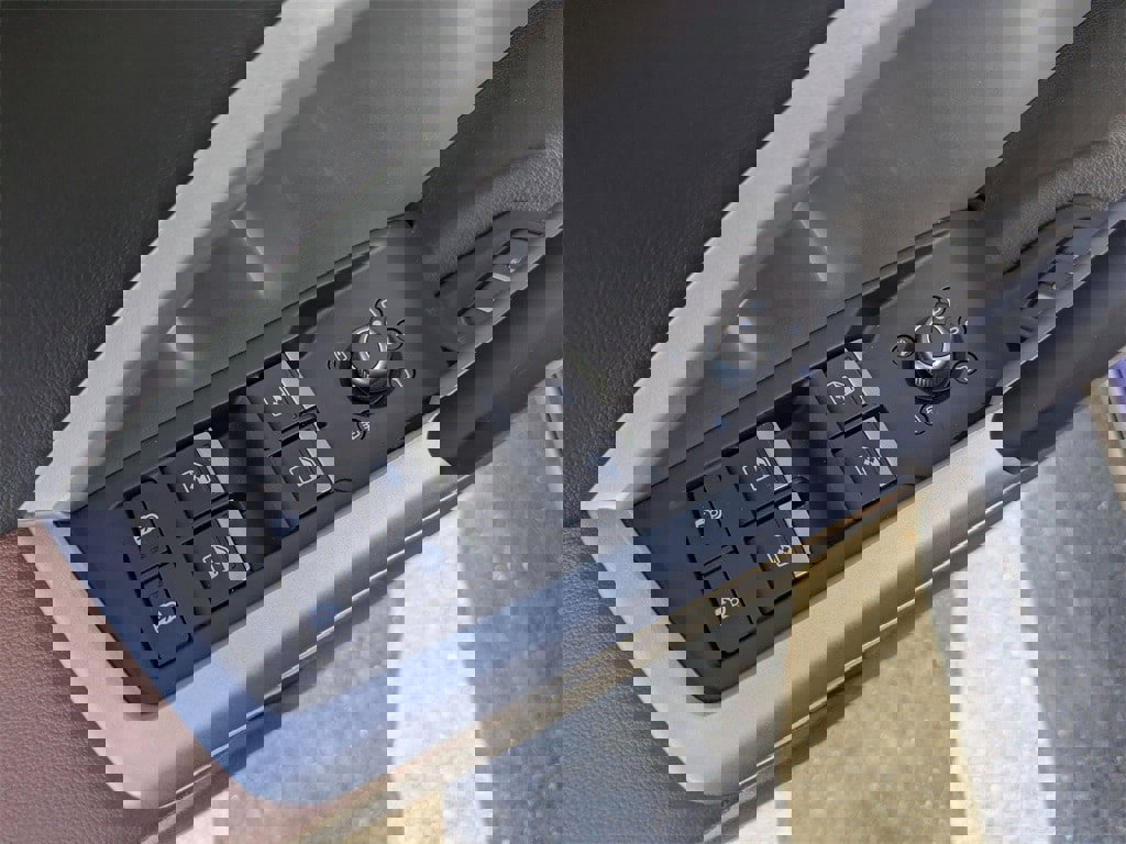 New 2025 Audi Q3 2.0T Premium image 12