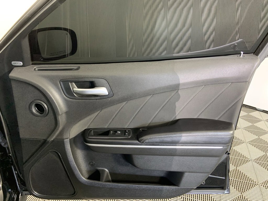 Used 2019 Dodge Charger Scat Pack w/ Navigation & Travel Group image 22