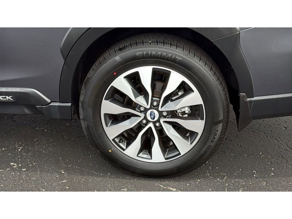 Used 2025 Subaru Outback Limited image 12