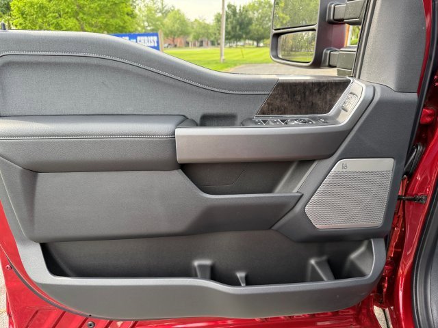 New 2025 Ford F350 Lariat w/ Lariat Ultimate Package image 12