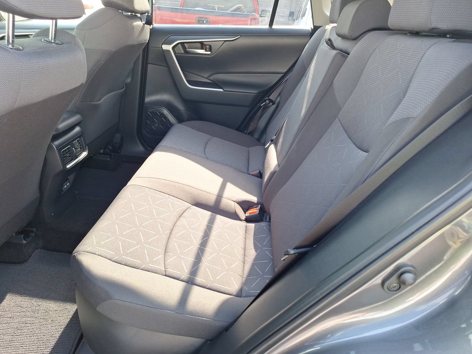 Used 2024 Toyota RAV4 XLE w/ Convenience Package AWD/4WD image 31