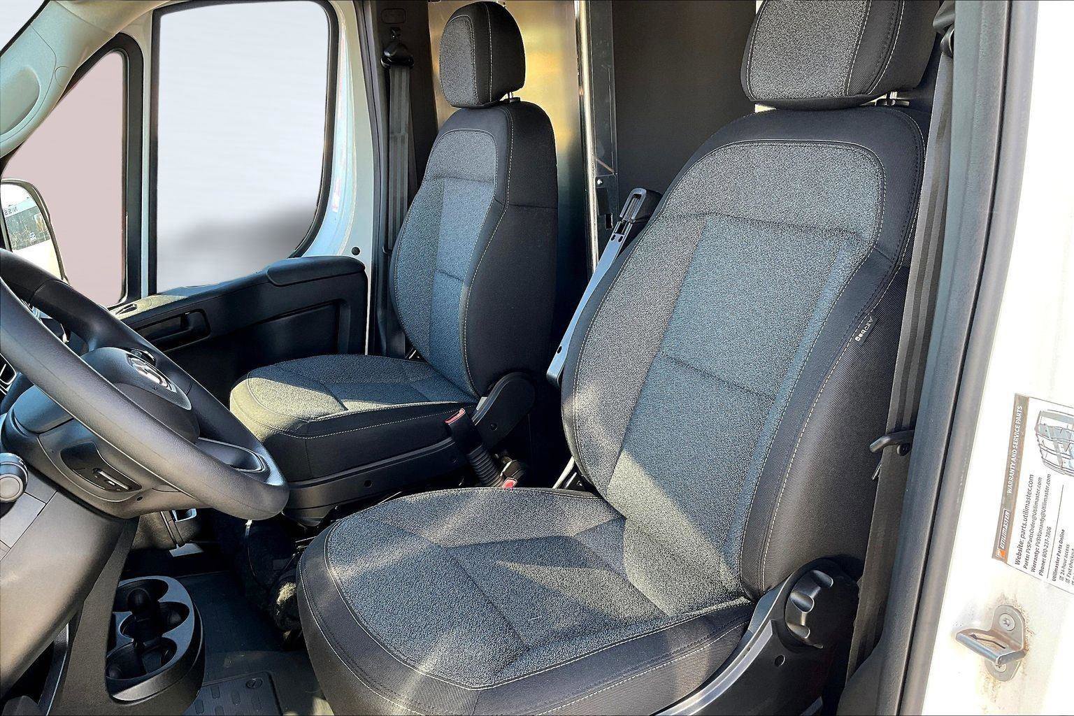 Used 2025 RAM ProMaster 2500 w/ Convenience Group image 24