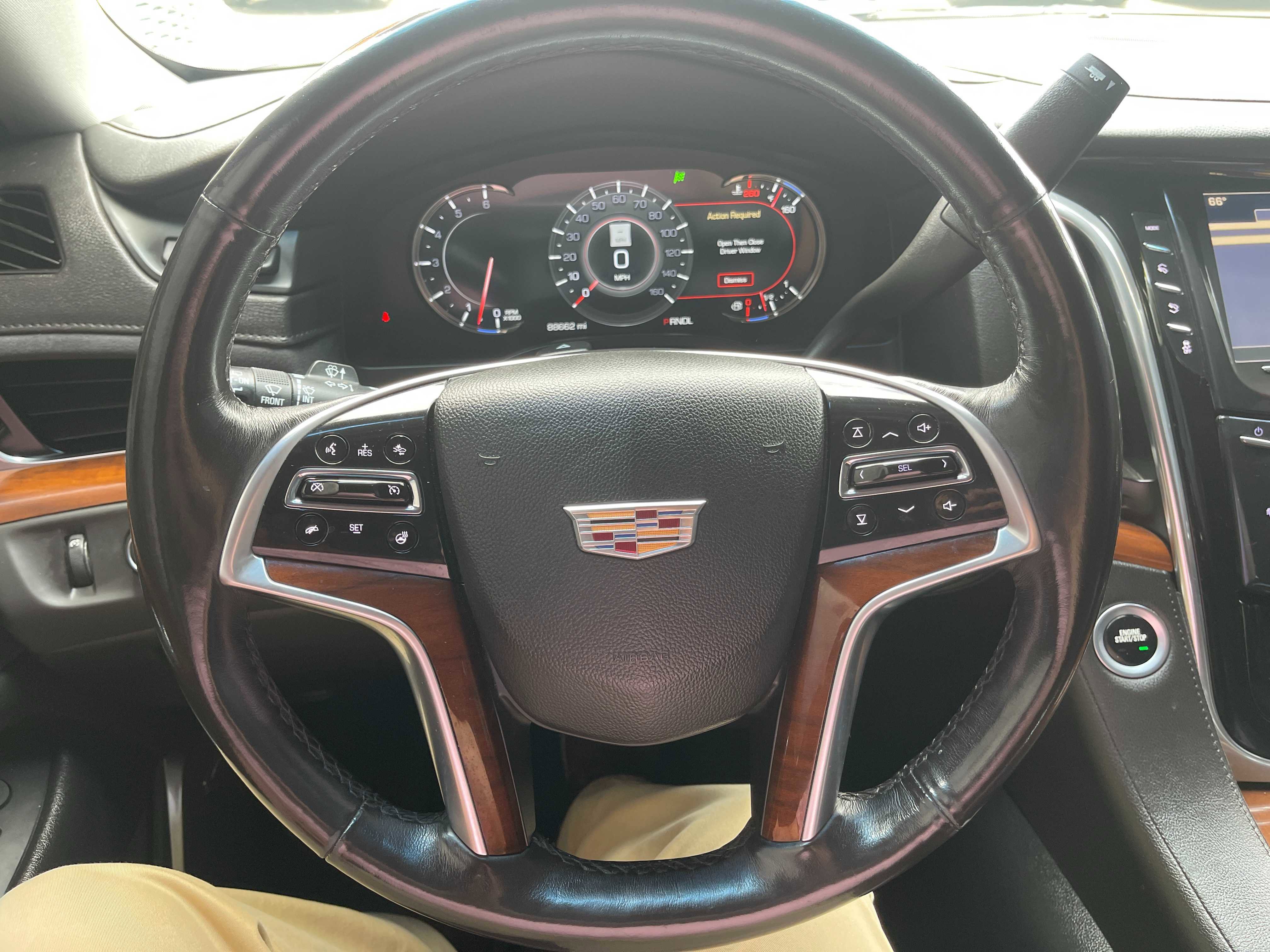 Used 2018 Cadillac Escalade ESV Premium Luxury AWD/4WD image 33