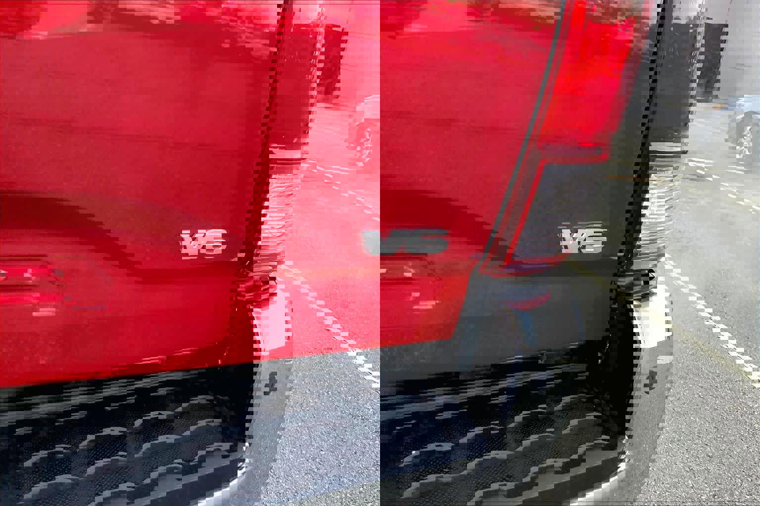 Used 2018 Toyota Tacoma SR5 image 9