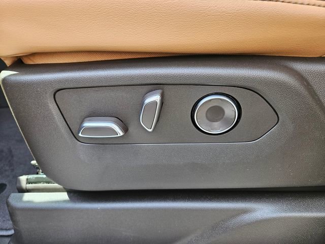 New 2026 Cadillac Escalade ESV Luxury w/ Touring Package image 9