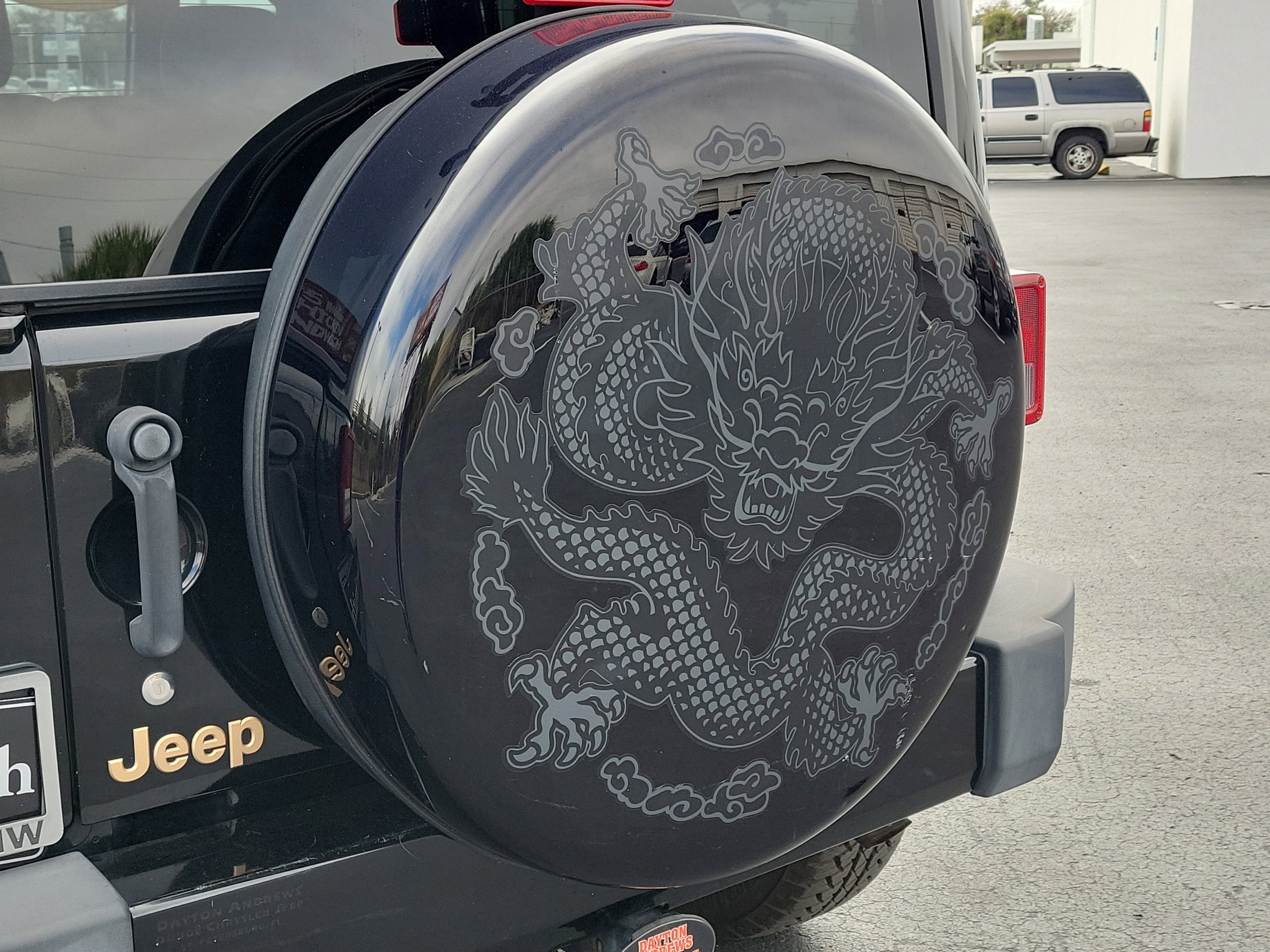 Used 2014 Jeep Wrangler Unlimited Sahara image 5