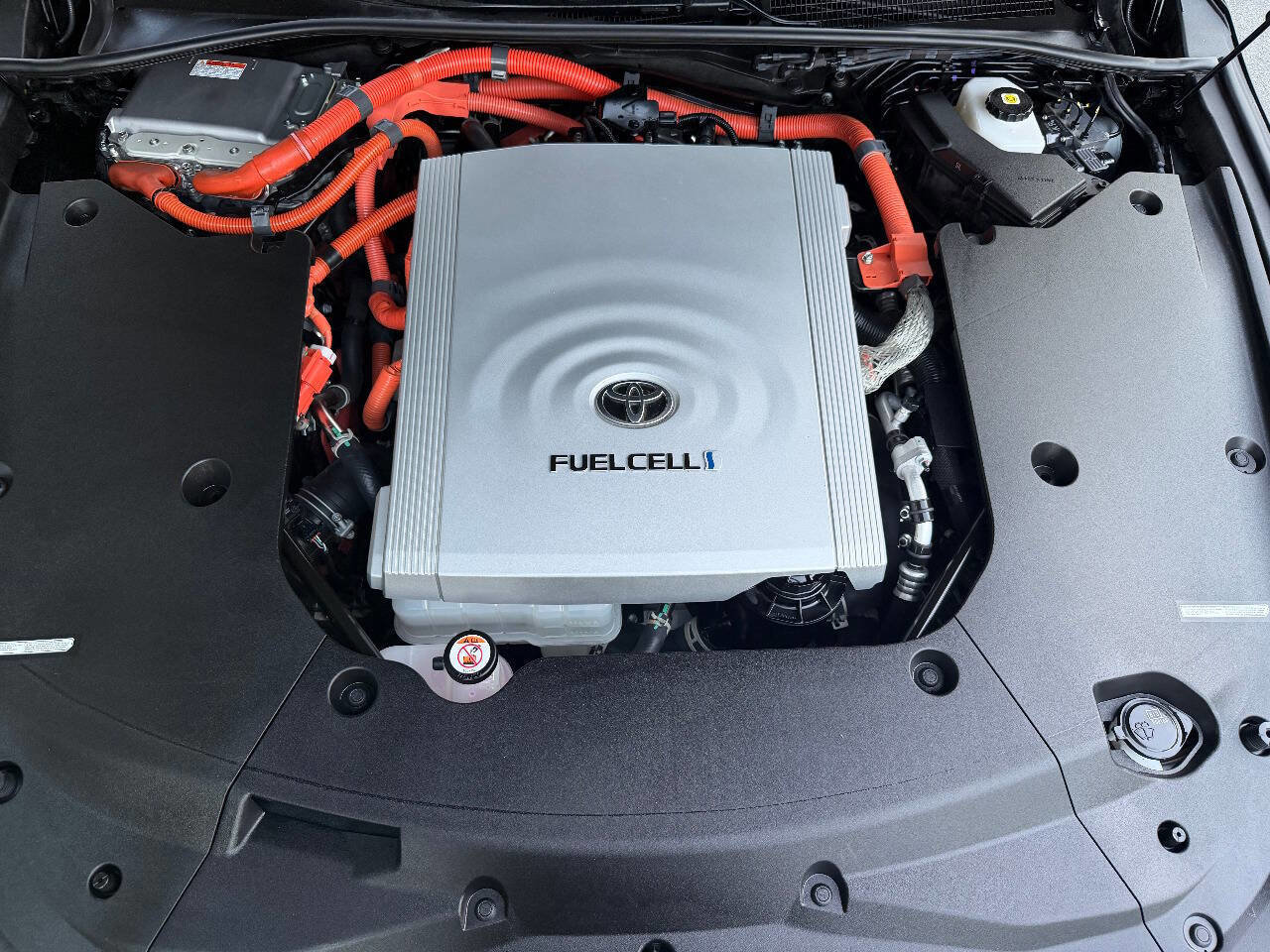 Used 2023 Toyota Mirai w/ Advanced Technology Package image 38