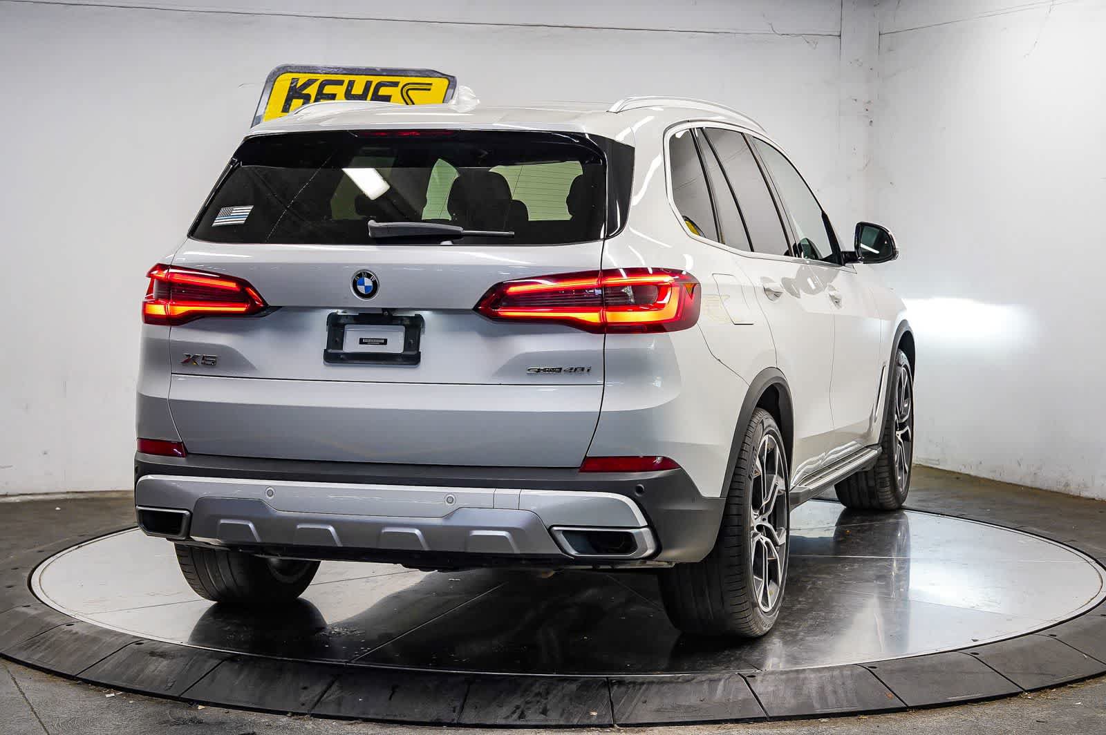 Used 2020 BMW X5 sDrive40i w/ Executive Package RWD image 6