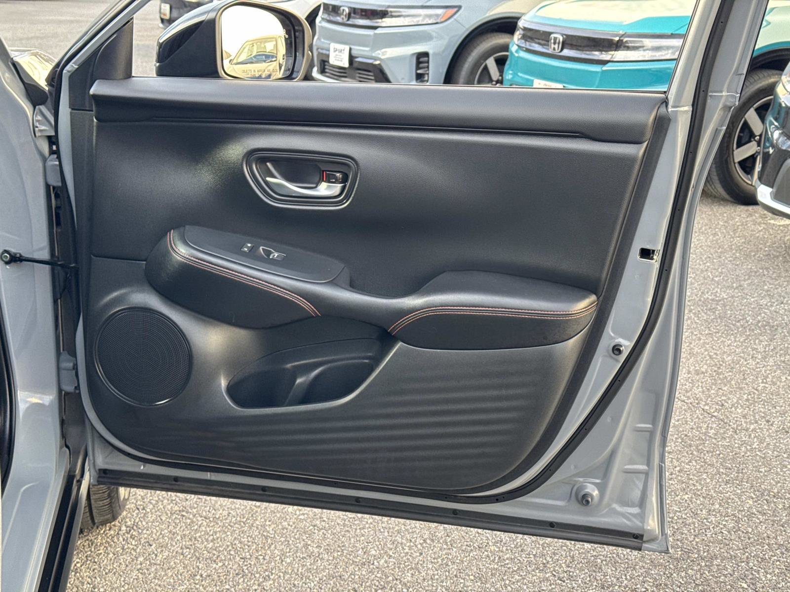 Certified 2025 Honda HR-V Sport image 14