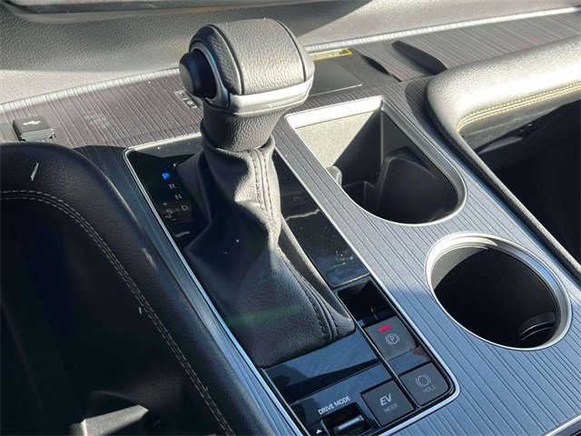 Certified 2024 Toyota Sienna XLE Woodland Edition image 33