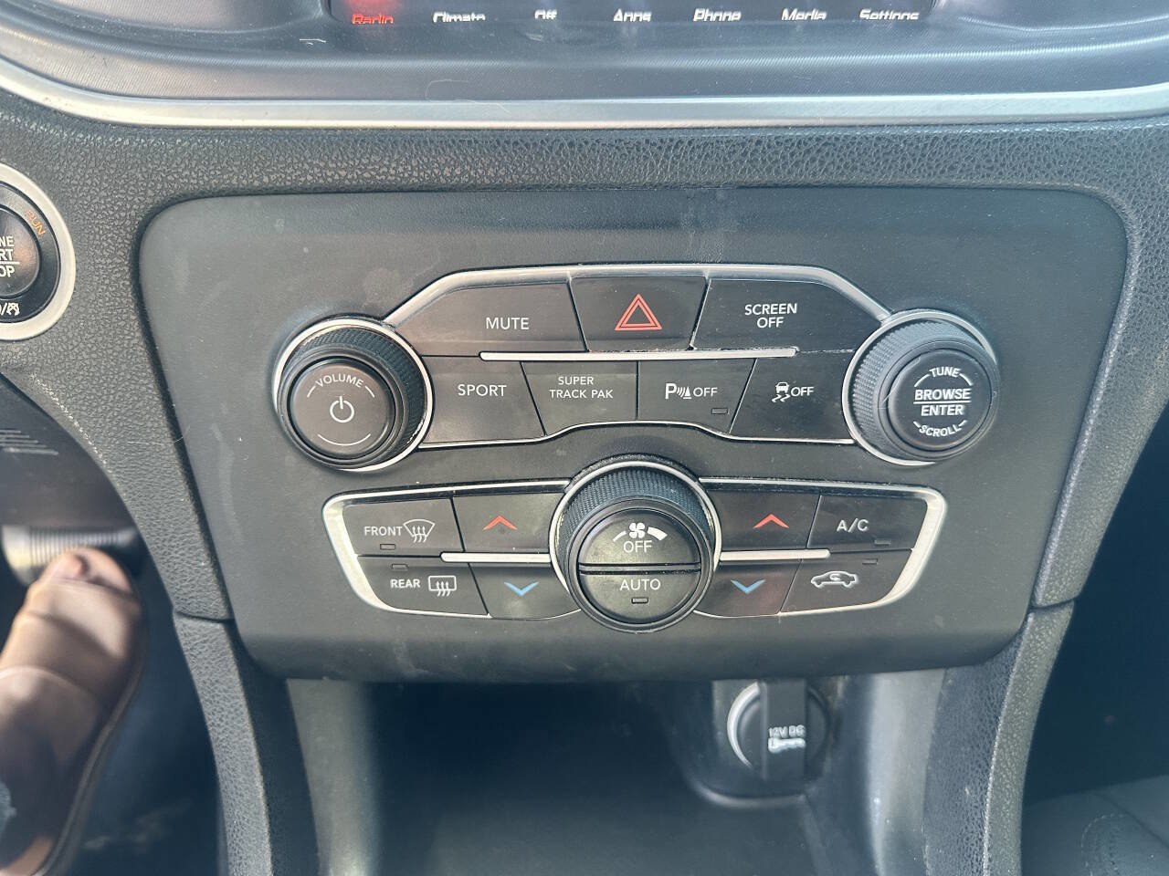 Used 2019 Dodge Charger R/T image 16