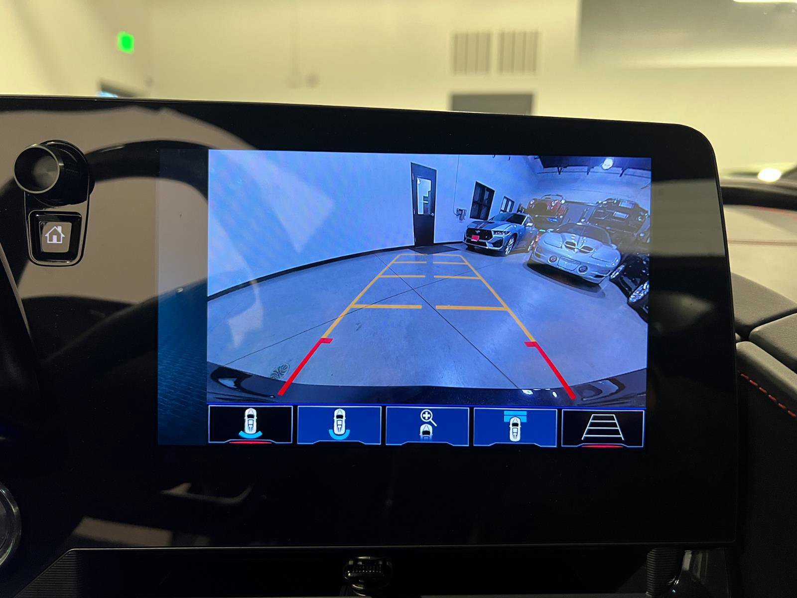 Used 2024 Chevrolet Corvette Z06 w/ Stealth Interior Trim Package image 28