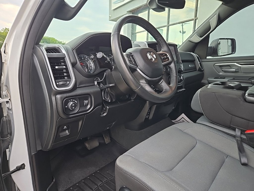 Used 2023 RAM 1500 Big Horn AWD/4WD image 45