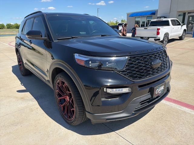 Used 2023 Ford Explorer ST w/ Equipment Group 401A image 3