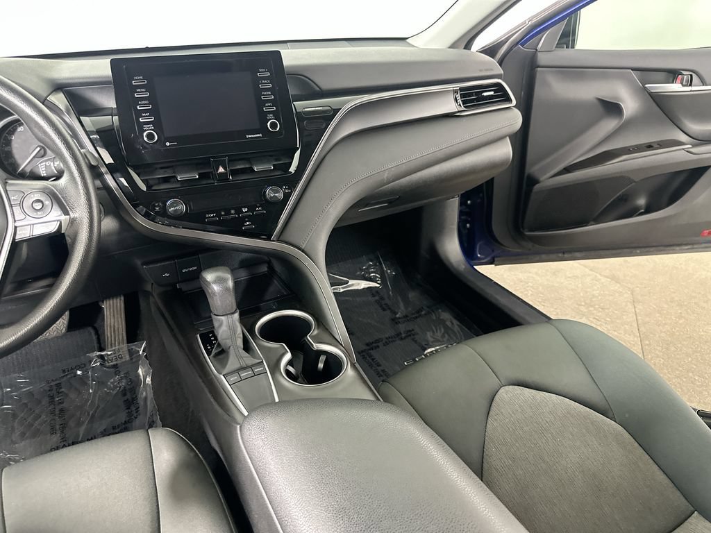 Used 2024 Toyota Camry LE w/ Convenience Package FWD image 21