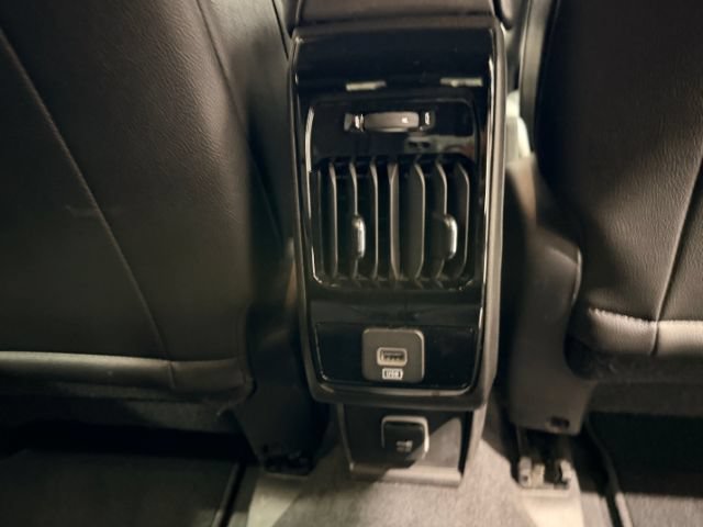Used 2025 Jeep Compass Limited AWD/4WD image 42