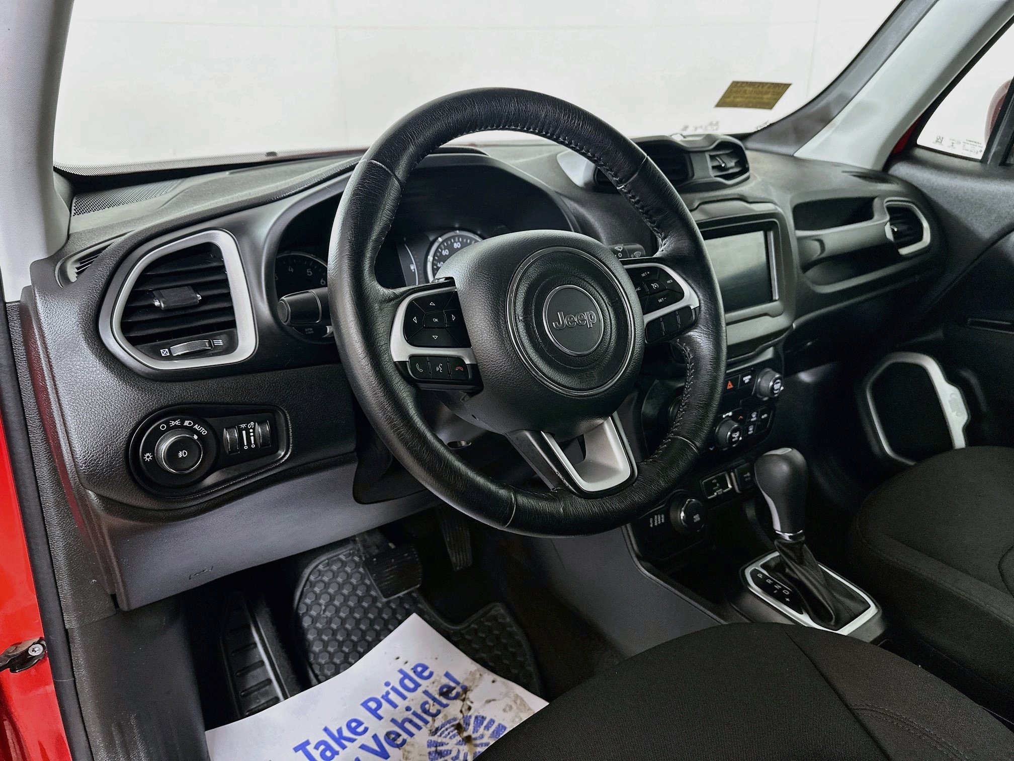 Used 2020 Jeep Renegade Latitude w/ Cold Weather Group AWD/4WD image 9