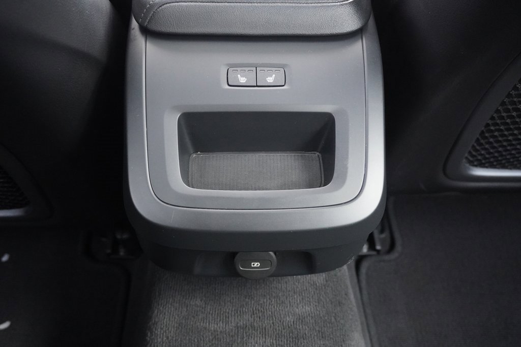 Used 2024 Volvo S60 B5 Plus image 30