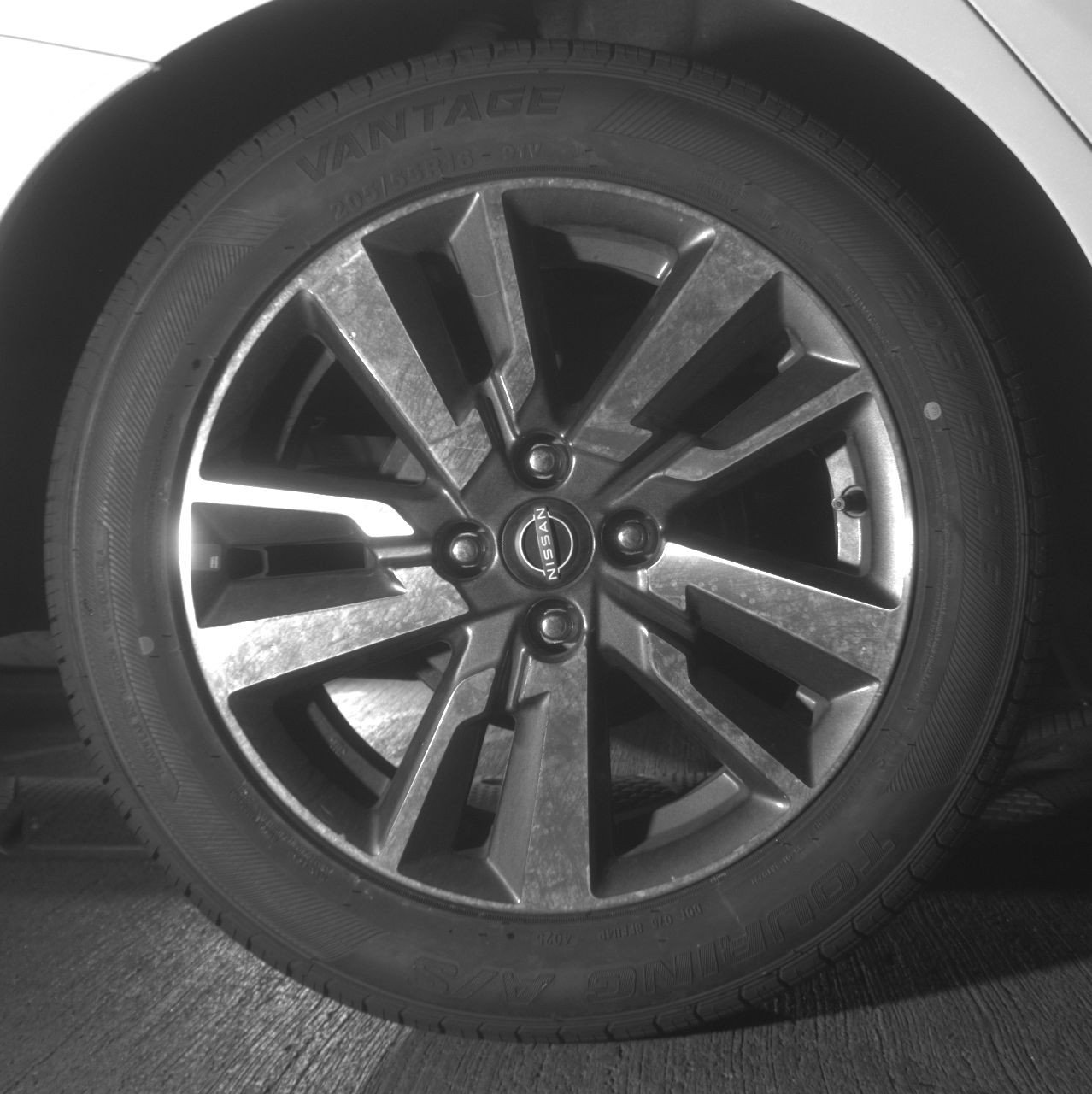 Used 2025 Nissan Versa SV image 15