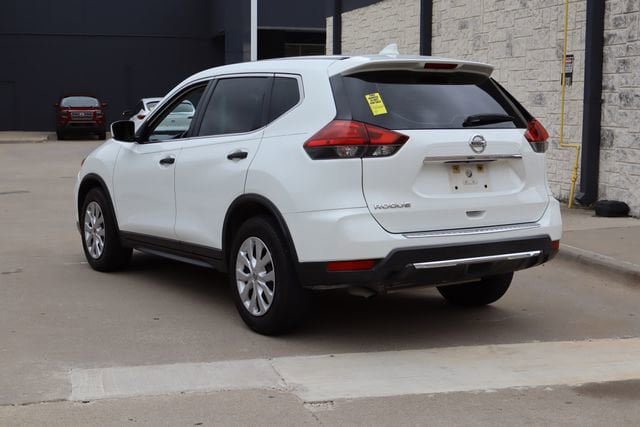 Used 2017 Nissan Rogue S FWD image 3