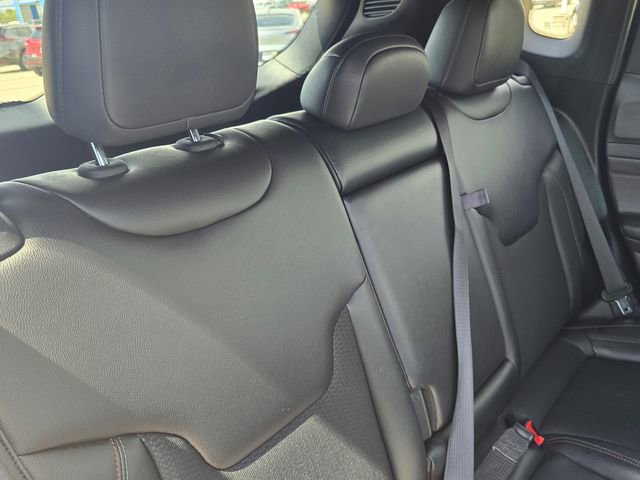 Used 2025 Jeep Compass Trailhawk image 24