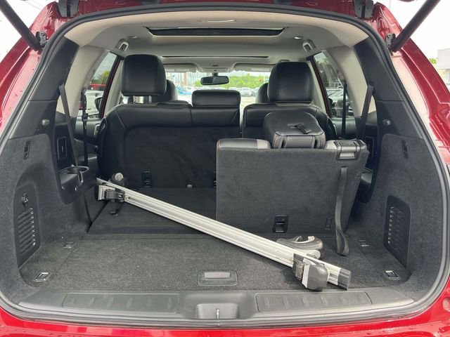 Used 2020 Nissan Pathfinder SL AWD/4WD image 22