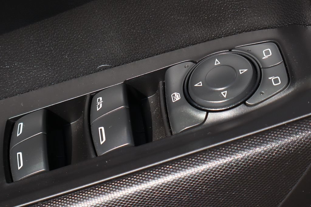 Used 2023 Chevrolet Silverado 1500 Custom w/ LPO, Dark Essentials Package RWD image 20