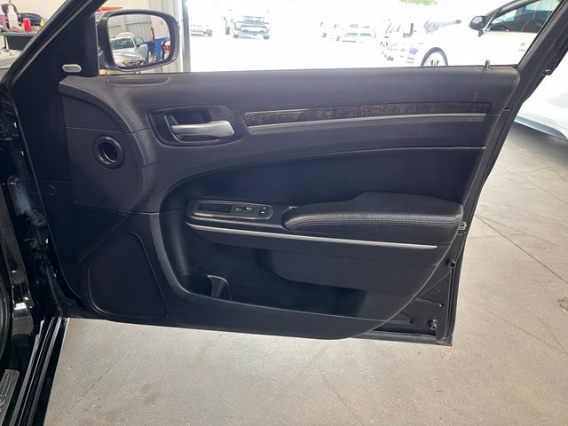 Used 2013 Chrysler 300 C RWD image 13