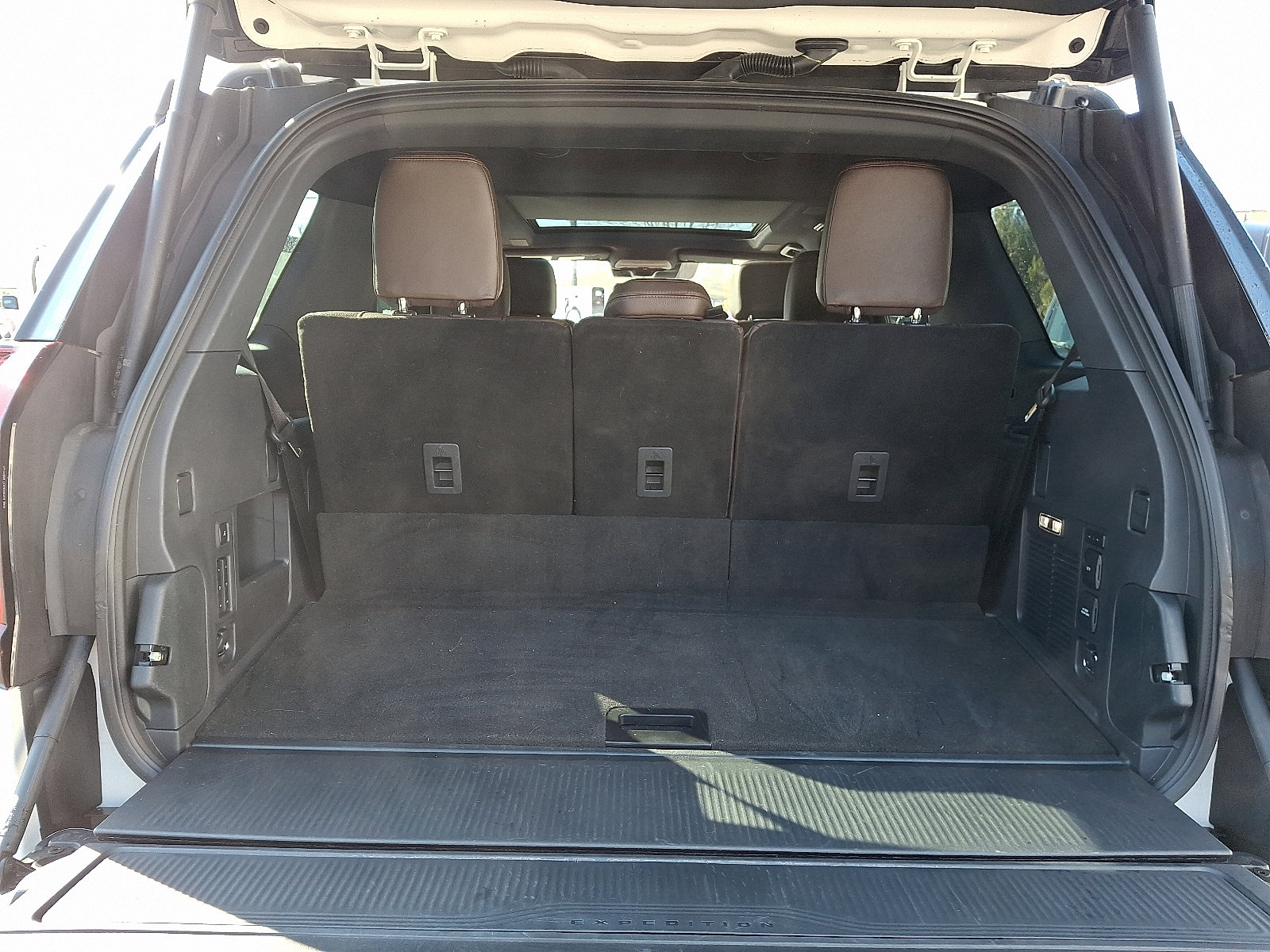 Certified 2025 Ford Expedition King Ranch image 30