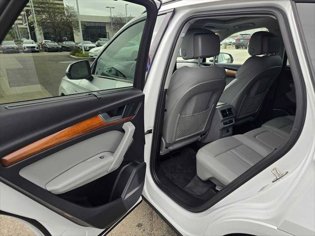 Used 2023 Audi Q5 2.0T Prestige w/ Prestige Package image 17