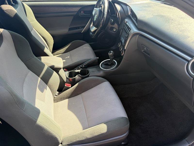 Used 2015 Scion tC FWD image 6