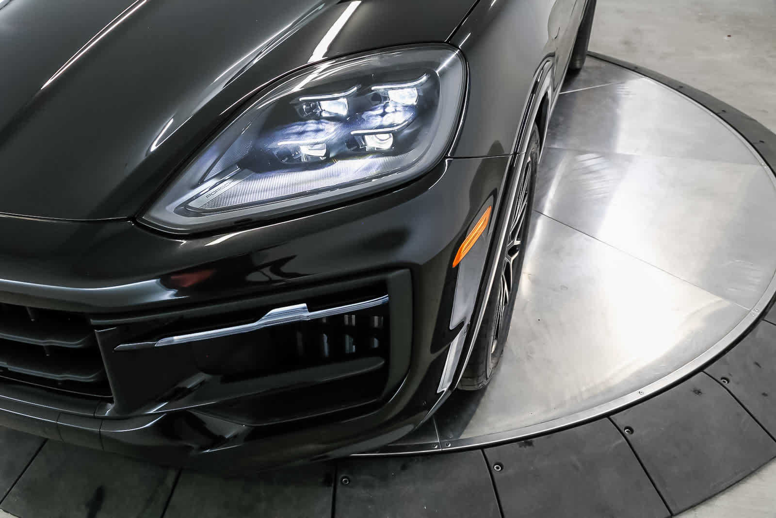 New 2026 Porsche Cayenne GTS AWD/4WD image 16