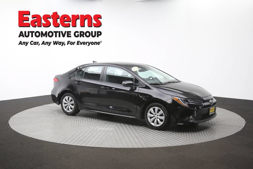 Used 2025 Toyota Corolla LE FWD image 48