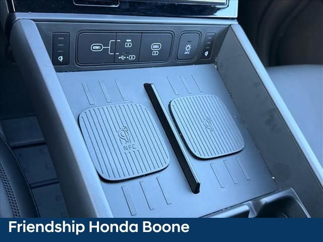 Used 2025 Hyundai Santa Fe Calligraphy image 24