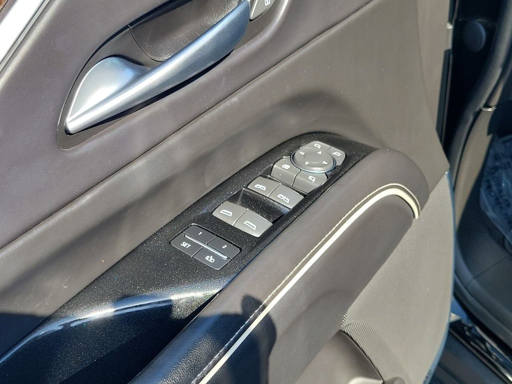 Certified 2023 Cadillac Escalade ESV Sport Platinum w/ LPO, ONYX Package AWD/4WD image 23