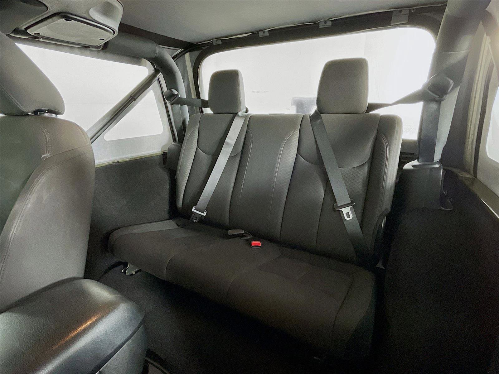 Used 2015 Jeep Wrangler Sport image 25