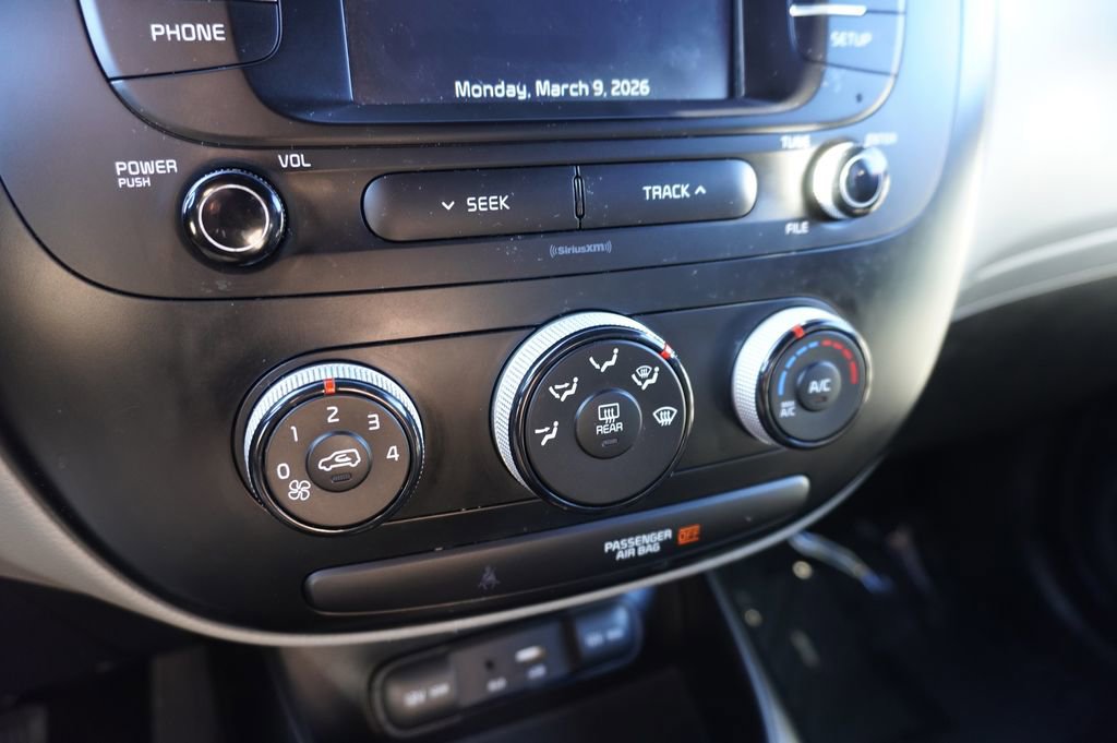 Used 2019 Kia Soul image 17