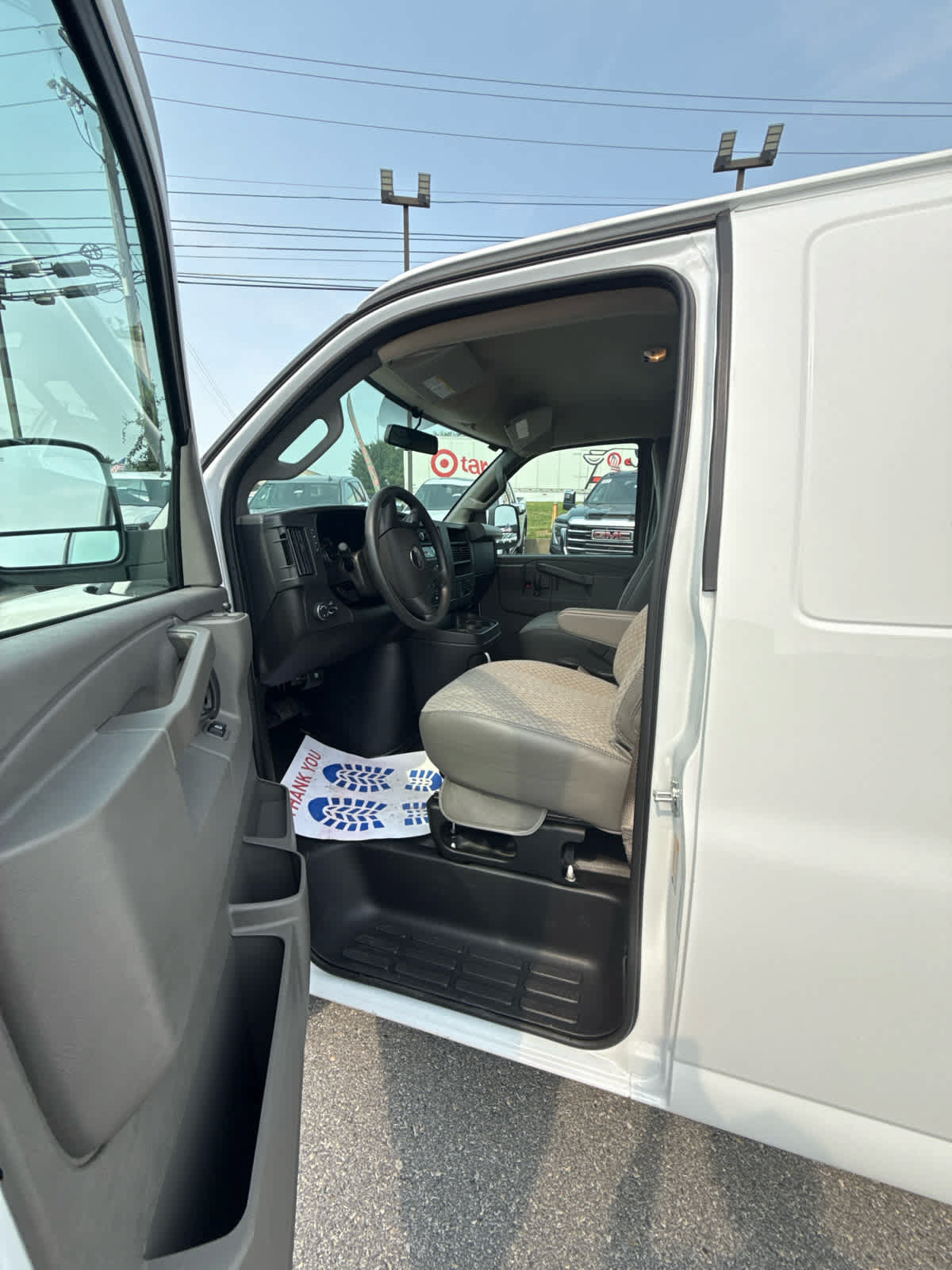 New 2026 GMC Savana 2500 w/ Driver Convenience Package RWD image 27